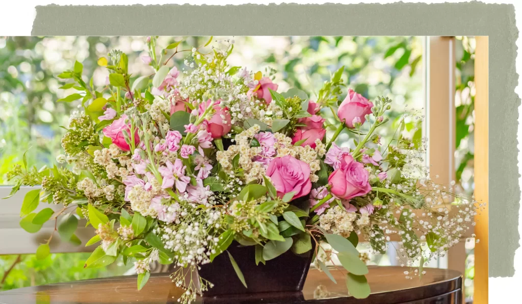 flores_rosas-fondo-verde